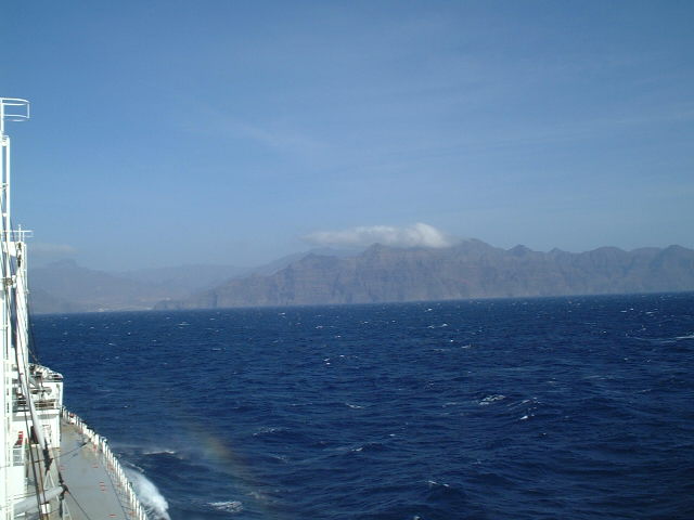 Closer view of Gran Canaria