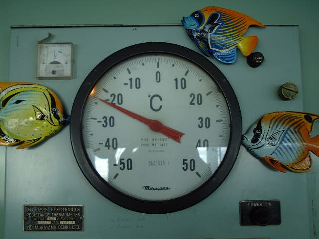 Temperature indicator for cargo holds, return air