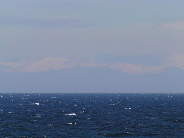 The peaks of the Sierra Nevada are already snow capped