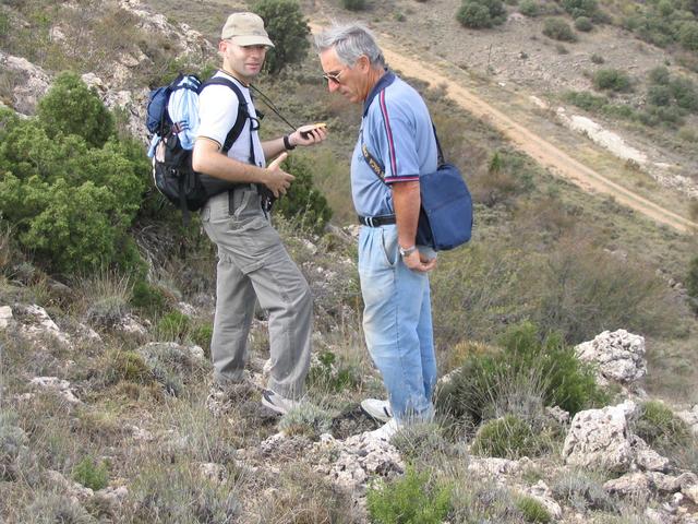 Jesús (derecha) y Alberto (izquierda) al llegar al punto