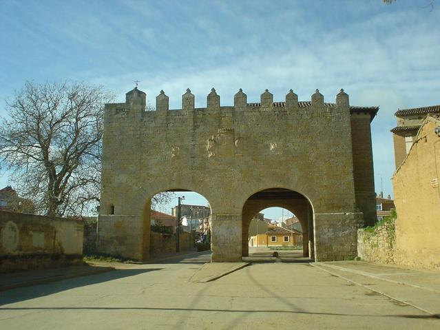 Medieval door in Medina de Rioseco