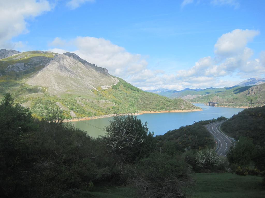 lake on way back to raod