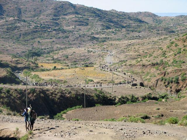 A human ant-trail on the way to the market