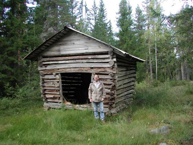 Barn 70 meter from the confluence