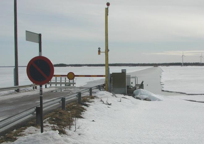 Ferry route between continent and Bergö.