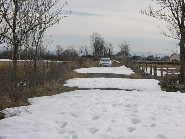 The blocked road / Die versperrte Straße