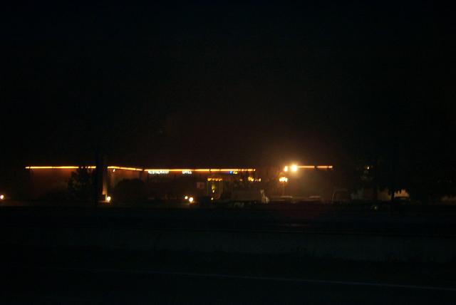 View to the gas station / Blick zur Tankstelle