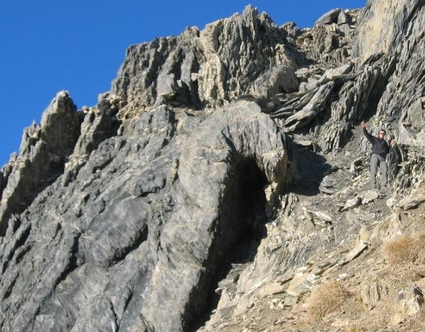 Hinge of a fold 50 m above the confluence