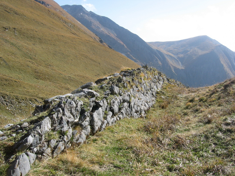 The mysterious stone wall