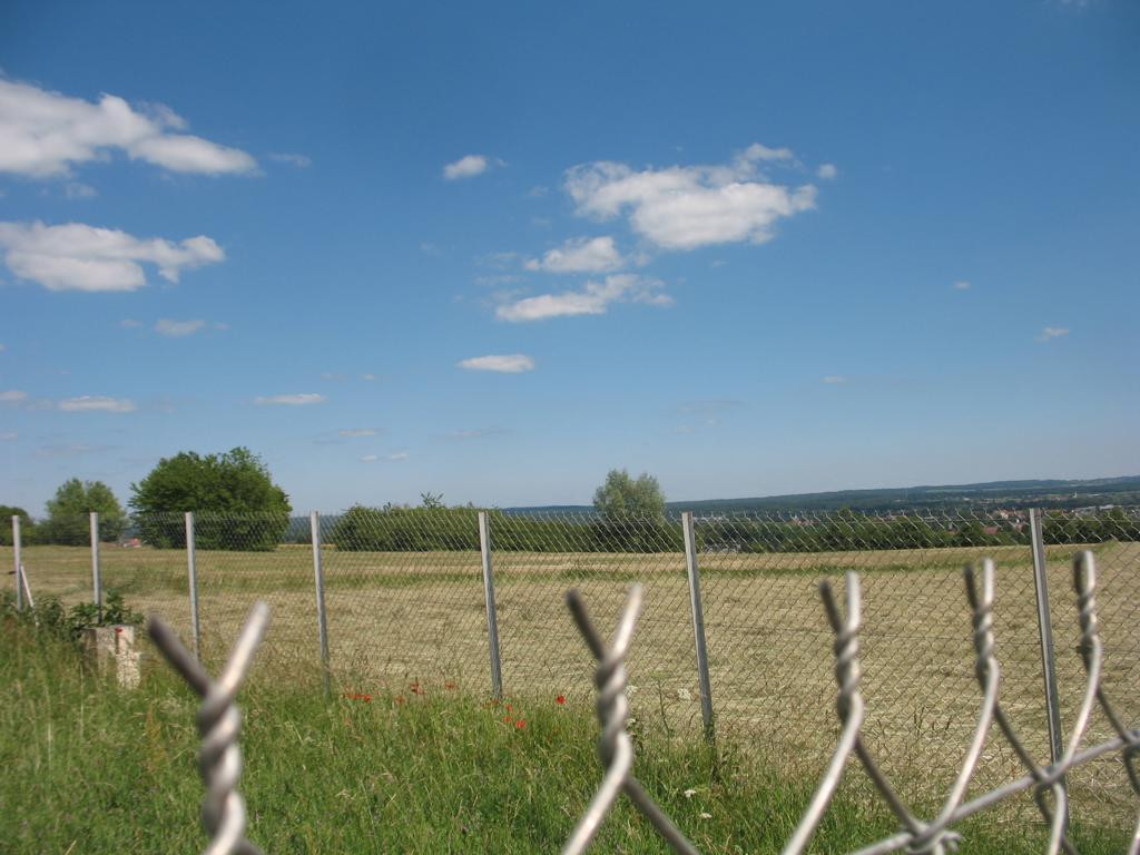 Osten; view east