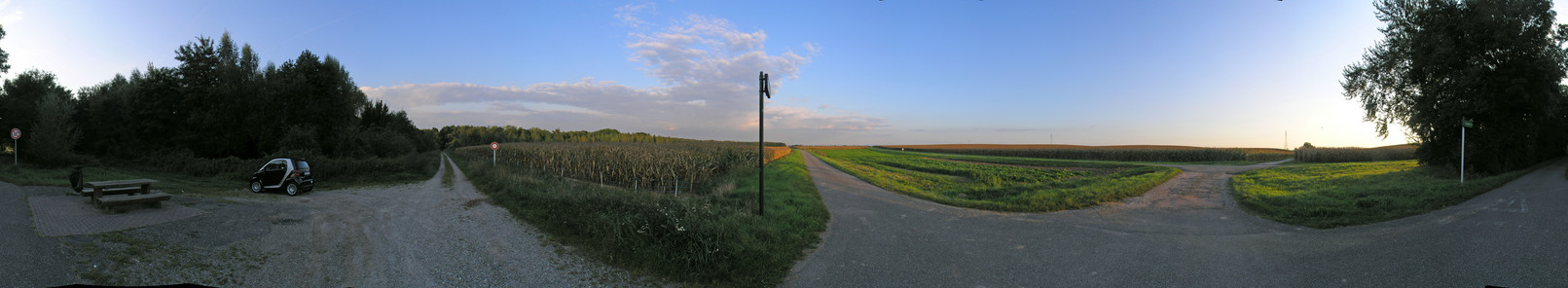 360-degree panorama from the bike path 30 m from the point