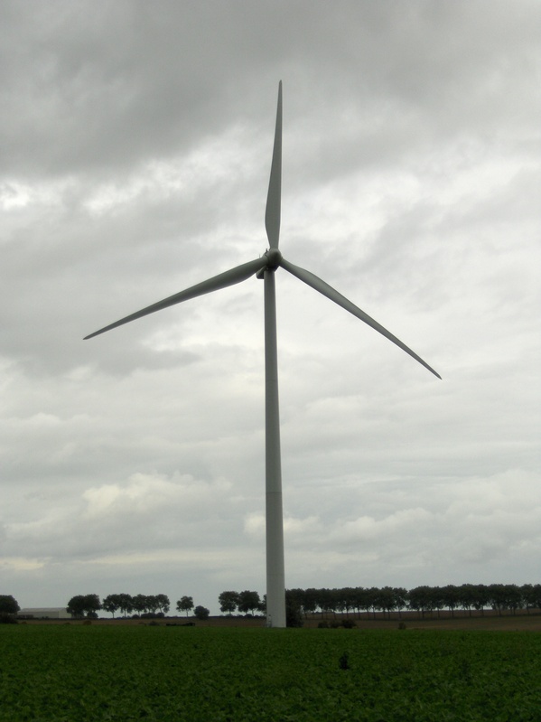 A HUGE WIND TURBINE JUST BESIDE CP