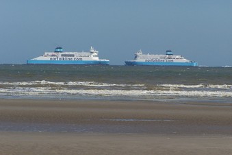 #1: General view of the confluence (towards the English Channel)