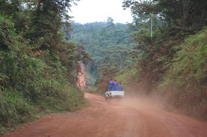 R 14 road from Booué