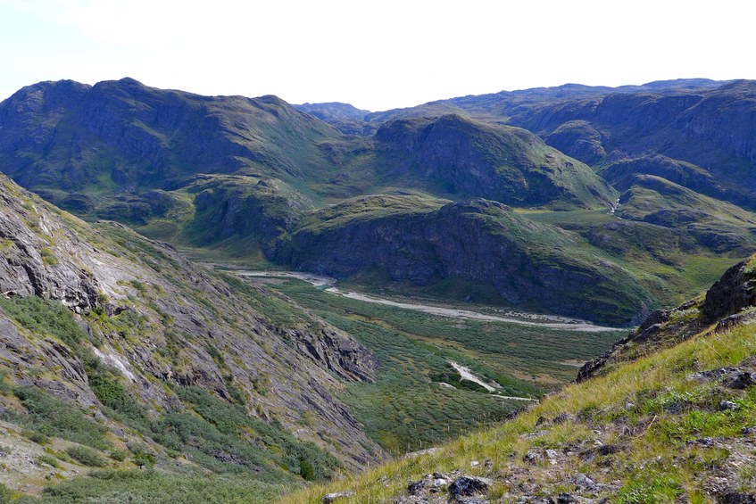 View SE: Kussuaq’s bed and glacier river S->N