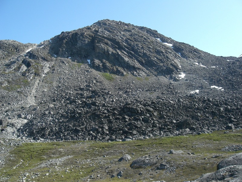 View SE from the NW-side of the ridge