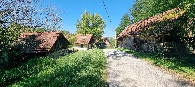 #7: old cottages of Lepa Ves north of confluence