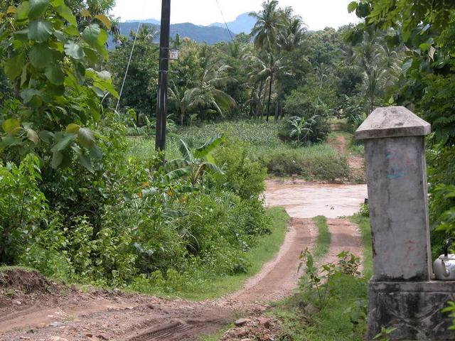 time to turn around - no bridge here