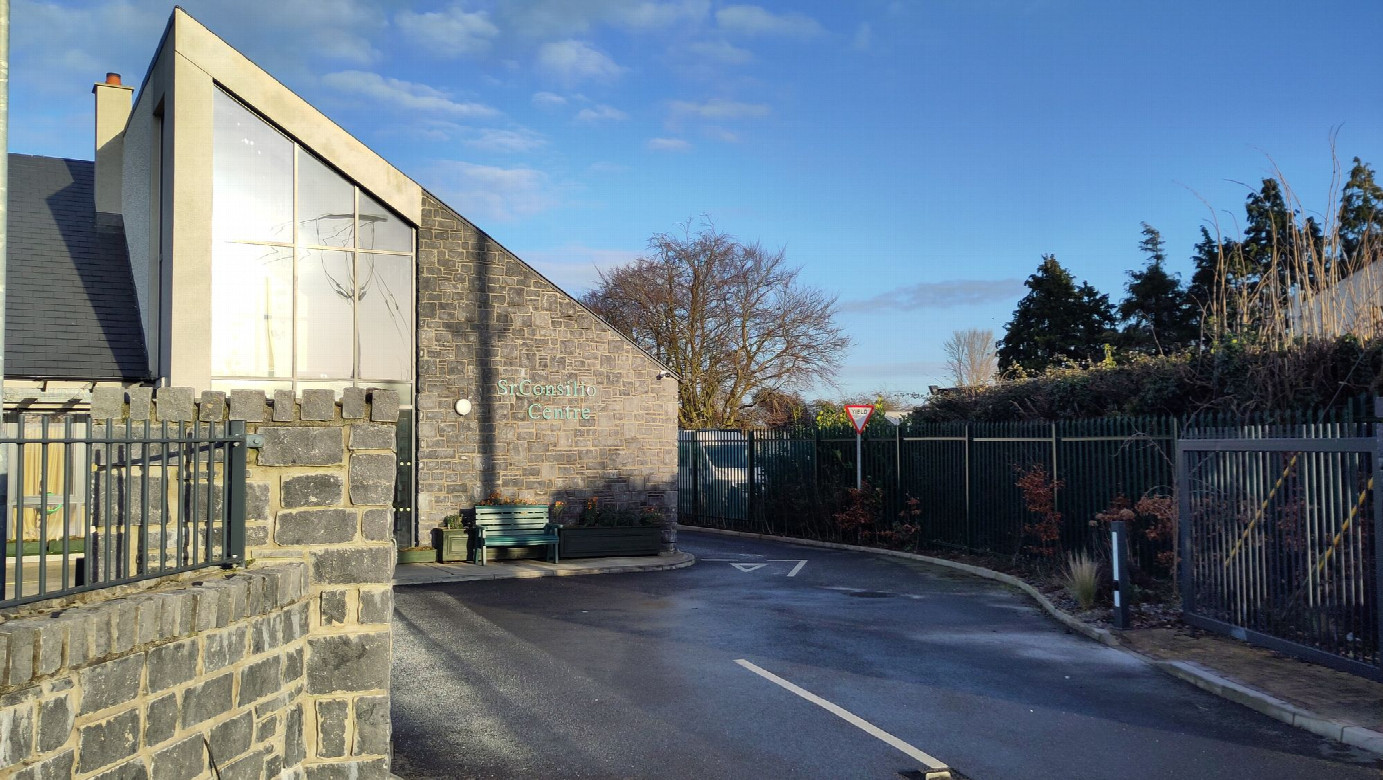 Sr.Consilio  Center, NW of the CP 53N-07W