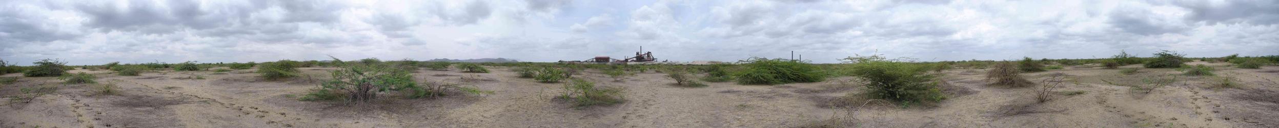 Panorama clockwise from South at 15N77E