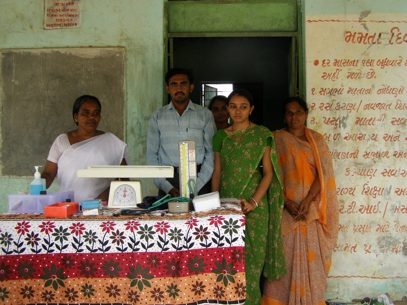 Lakshmipura health center and staff that helped us reach the Confluence