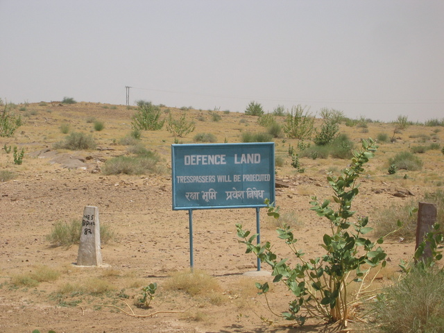 7km south of the confluence (looking north towards the confluence from the highway)