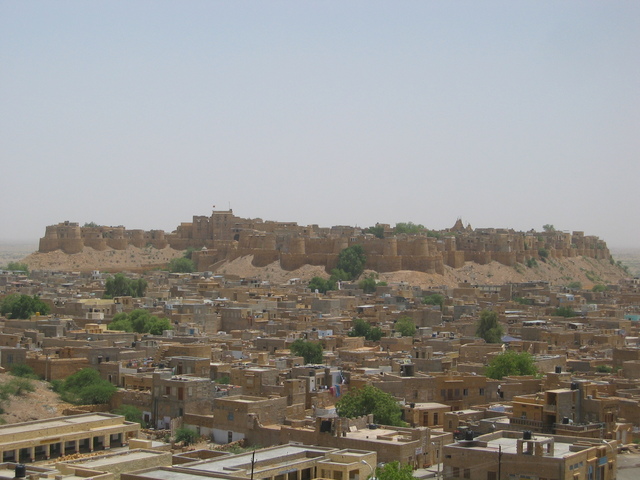 Jaisalmer fort (within 15km of confluence)