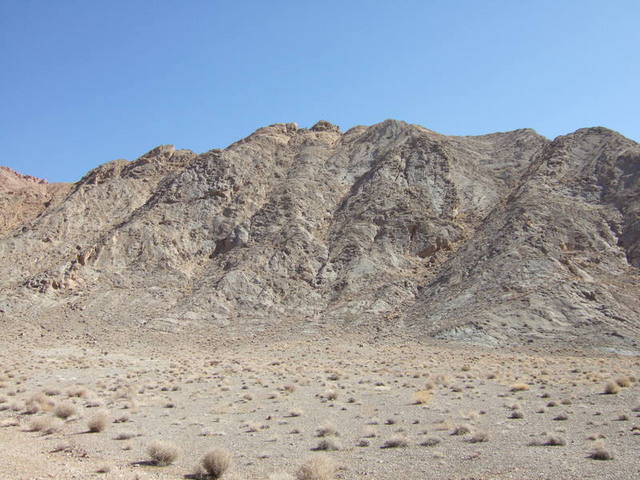 Hill on which the confluence point is located. The confluence point is somewhere near the center of this picture.