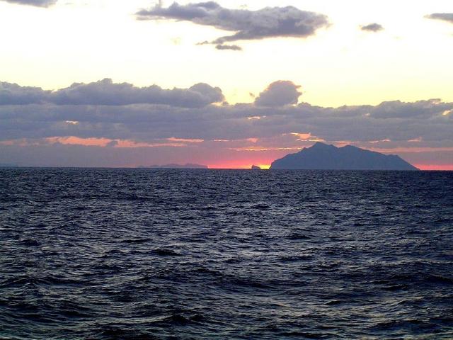 Both Levanzo and Marettimo seen from the Confluence