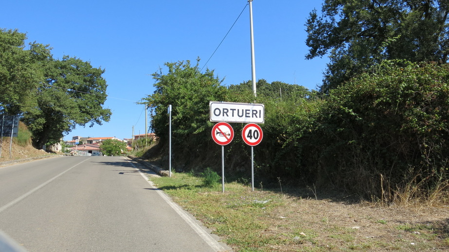 Village sign Ortueri