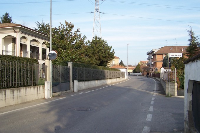 View towards E from the confluence