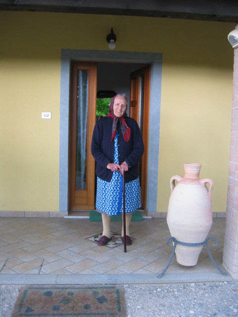 Lady in the House that Sig Fanutti encouraged to pose for the Website