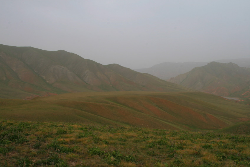 View North: Stream Këkdzhar cut-off his path to reach Naryn river