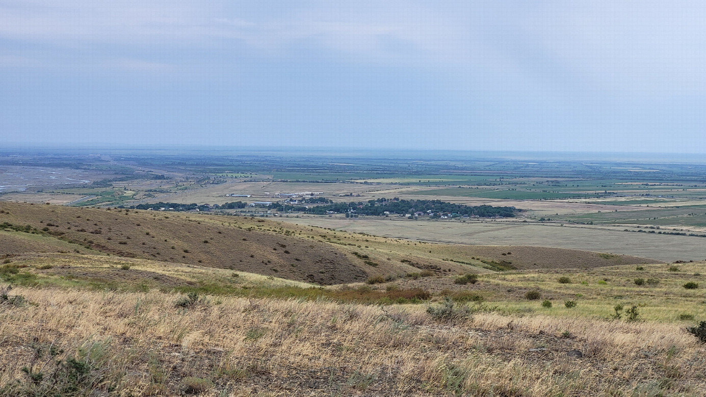 вид с перевала / View from the mountain pass