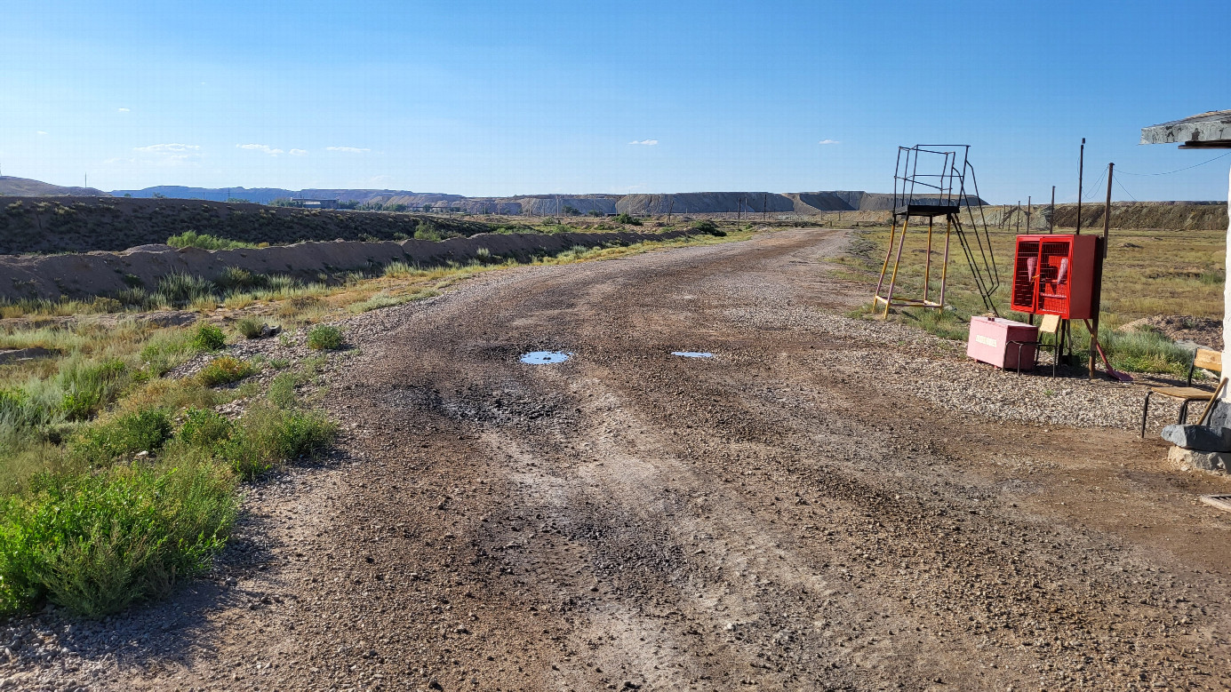 вид в сторону пересечения / View towards the confluence