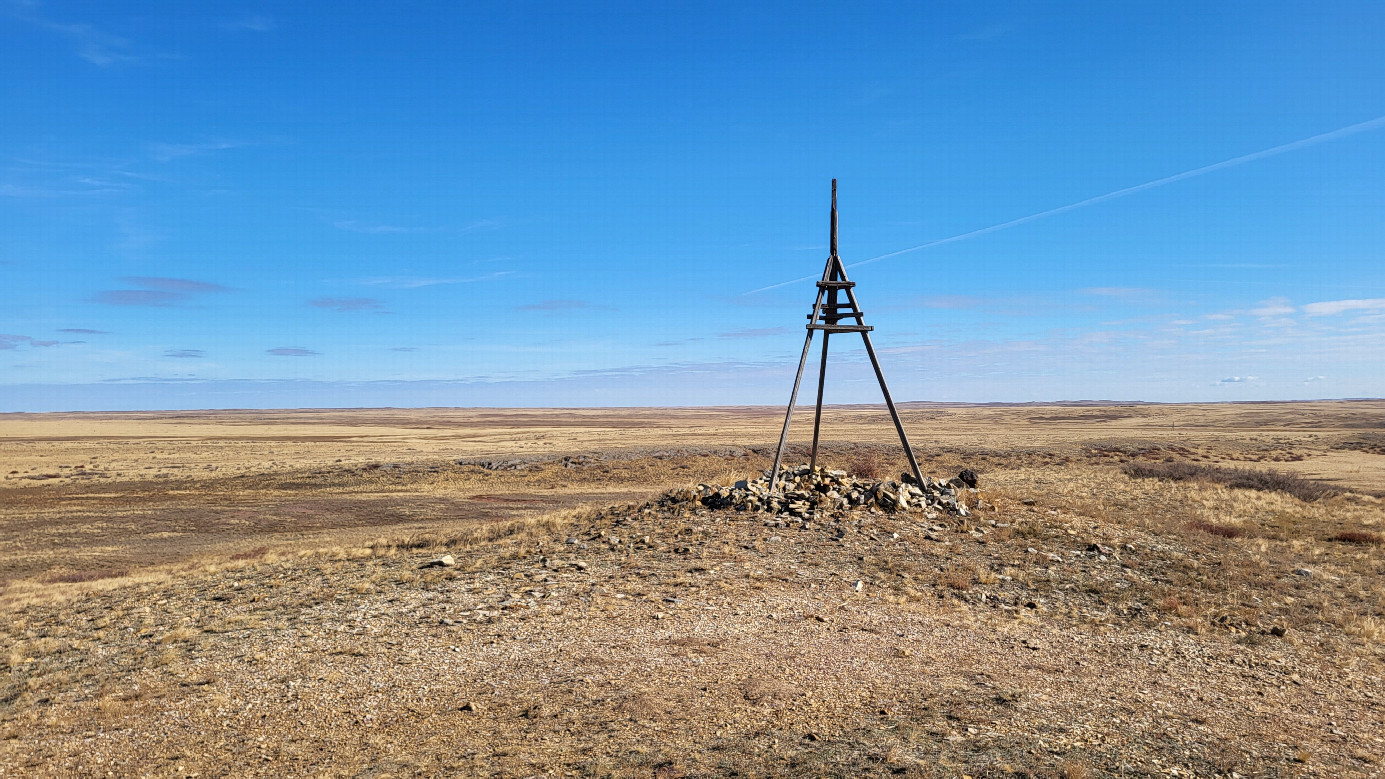 Near the road / рядом с дорогой