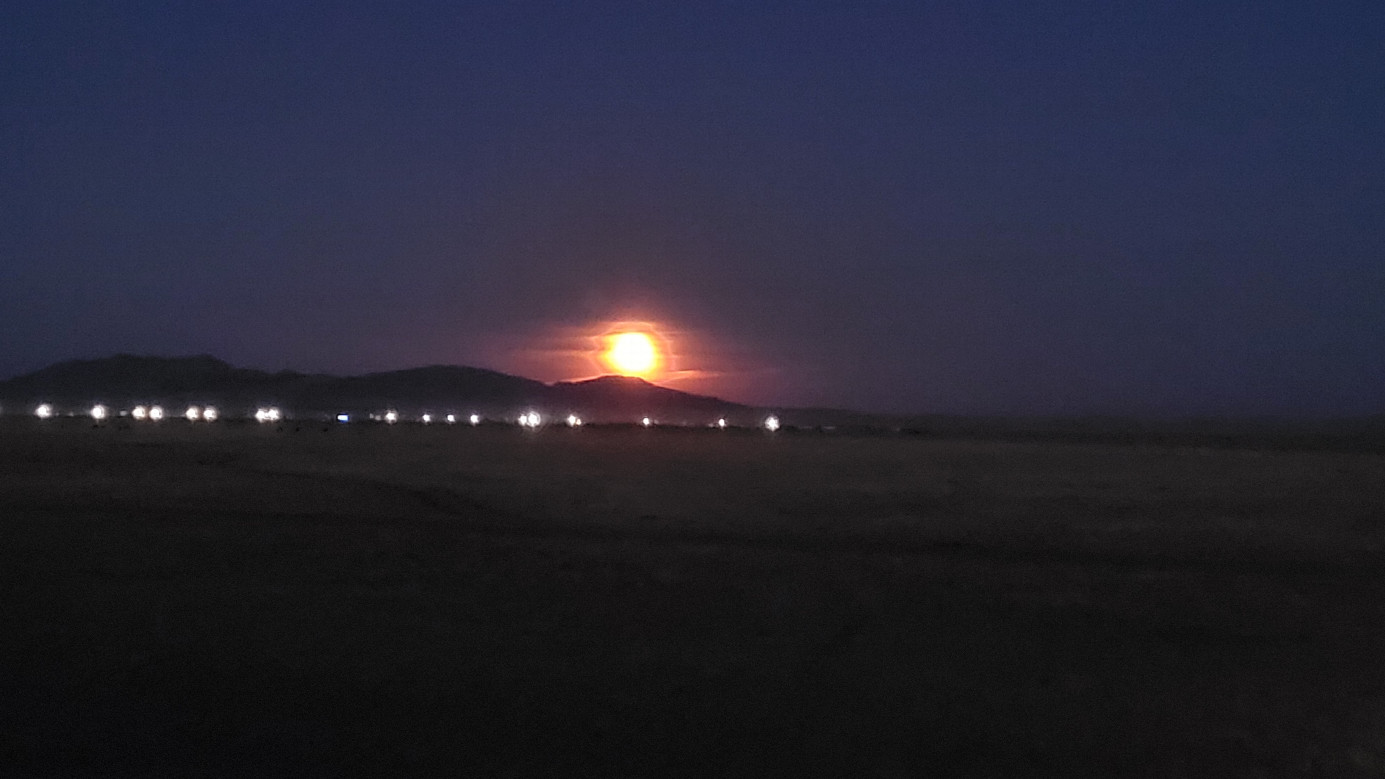 Night has come / наступила ночь
