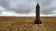 #9: Strange monument / интересное сооружение