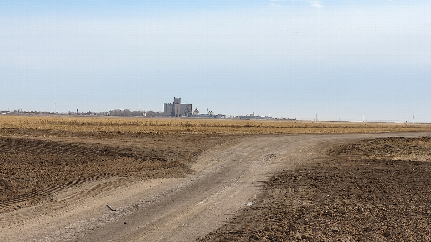 Yegindykol village / село Егиндыколь (бывшее Краснознаменское)