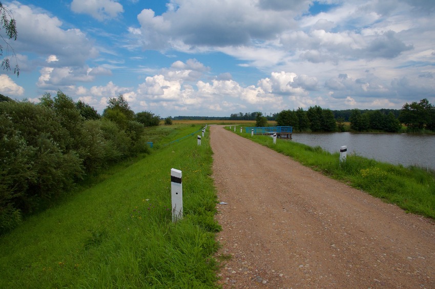 View East (along the top of the earthen dam)
