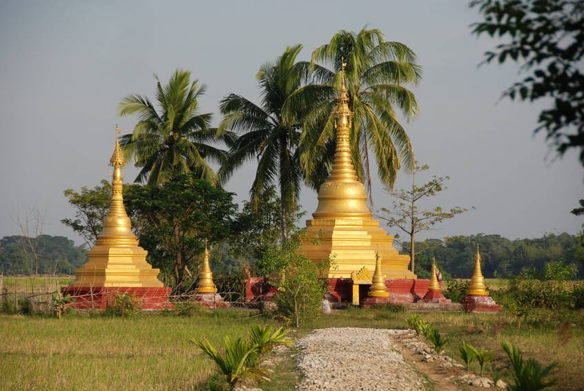 Small temple next to the Confluence village