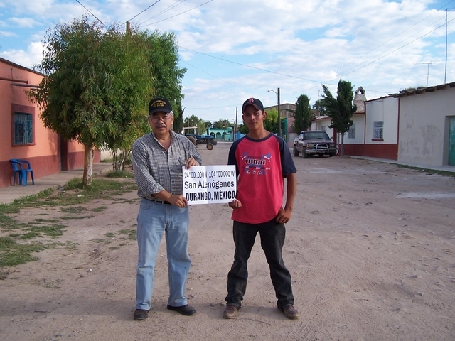 Pedro Wong y Felipe de Jesús en Villita de Sn. Atenógenes