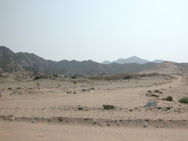 No-Entry tracks leading towards the Confluence