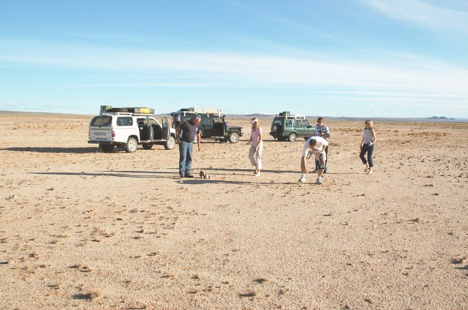 Building a small rock pile on the spot (location confirmed by 2 GPSs)