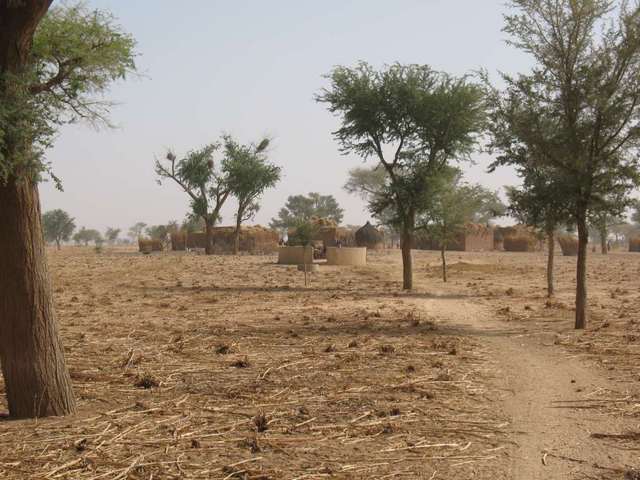 Settlement near the Confluence