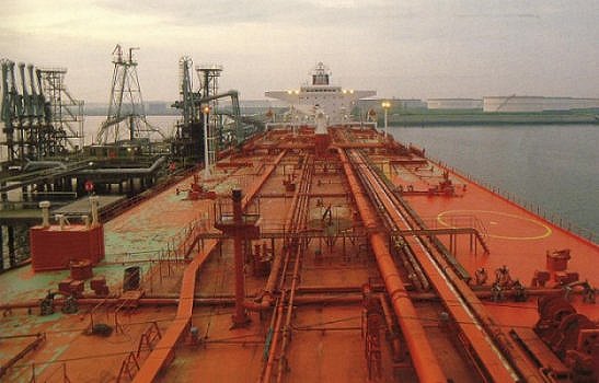 A ULCC - Ultra Large Crude Oil Carrier - discharging at Rotterdam's Maasvlakte