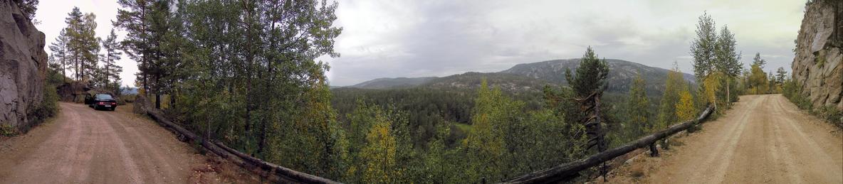 View towards the confluence from the steep dirt road