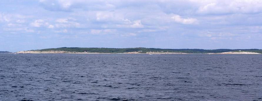 Kirkøy with the Storsand beach is the main Hvaler island