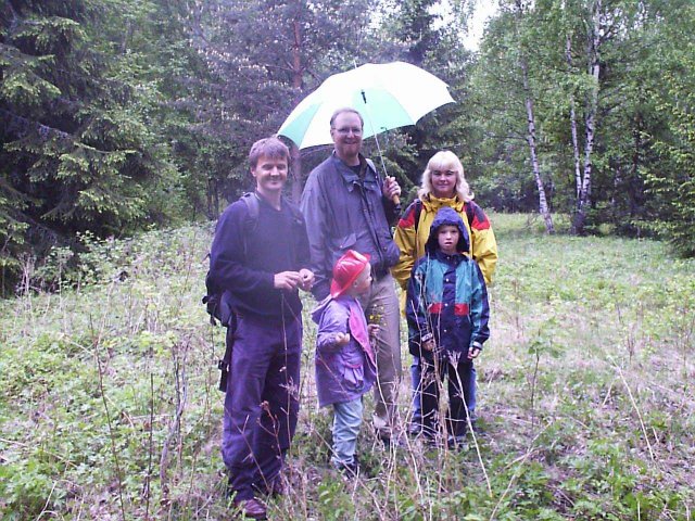 Jo, Erik, Lars, Liv and Odin at the confluence