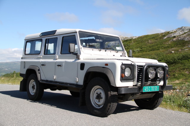 The trusty confluence vehicle, waiting on the road